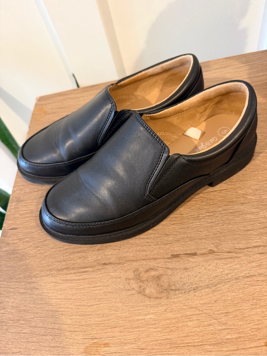 Cat & Jack Other - Cat & jack boys size 5 Black Slip-On Leather Dress Shoes